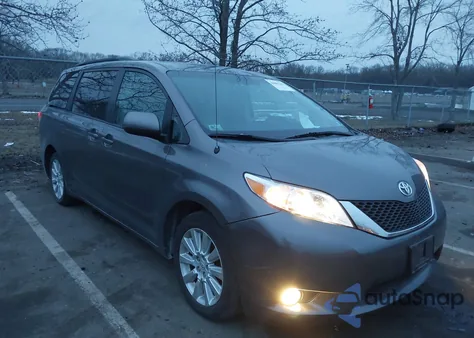 2011 Toyota Sienna Xle from USA, damaged, VIN 5TDDK3DC0BS004311